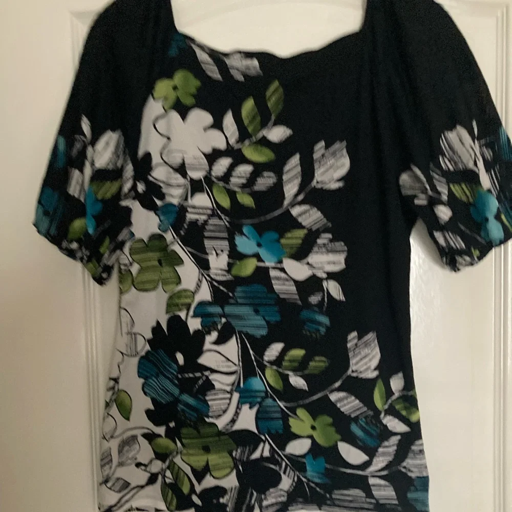Style Co Small Floral Blouse - Picture 3 of 3
